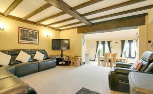 stroat-ashwell-grange-07-living