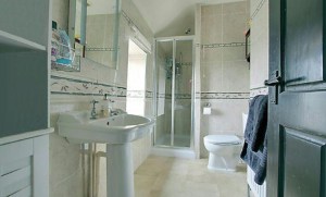 stroat-ashwell-grange-14-bathroom-en-suite